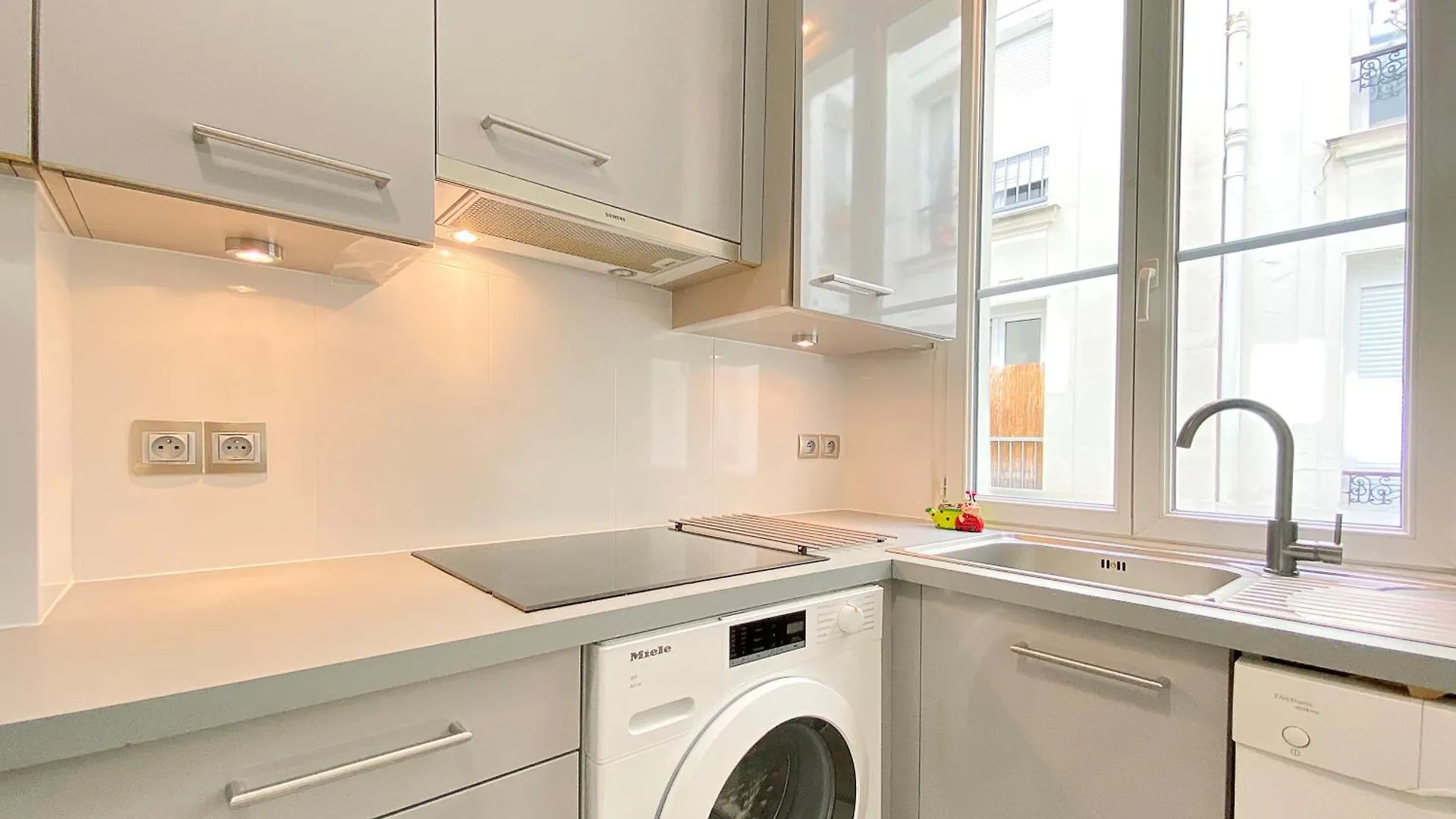Cosy Flat 75M2 Close To Eiffel Tower Parigi 0*,  Francia